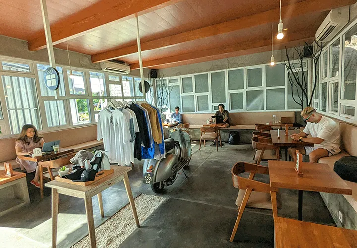 ngopi santai di Stuja Kerobokan